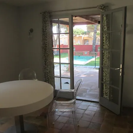 Cote D'asoet Hotel apartamentowy
